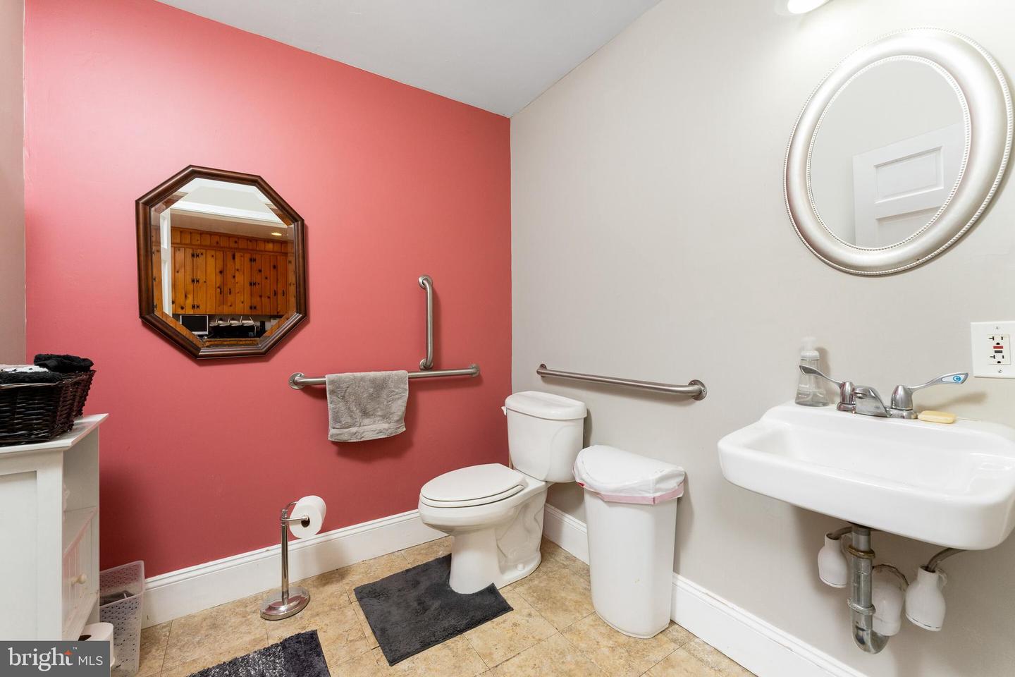 9306 Grant Ave Property Photo 15