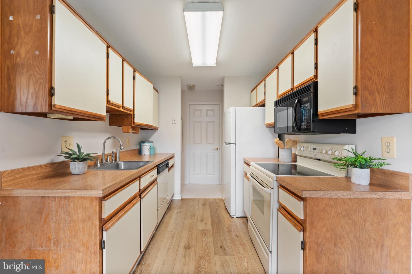 9552 Cannoneer Ct #204 Property Photo 12