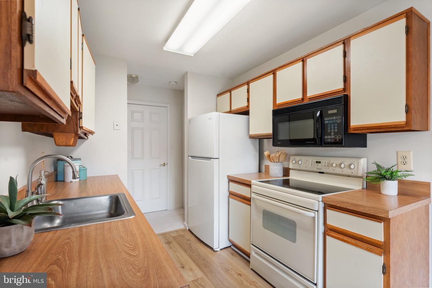 9552 Cannoneer Ct #204 Property Photo 14