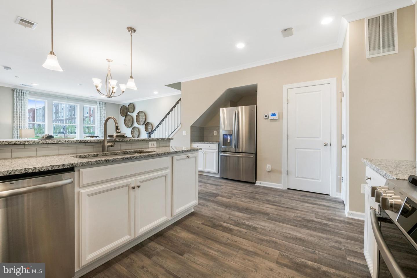 9681 Swallowtail Ln Property Photo 16