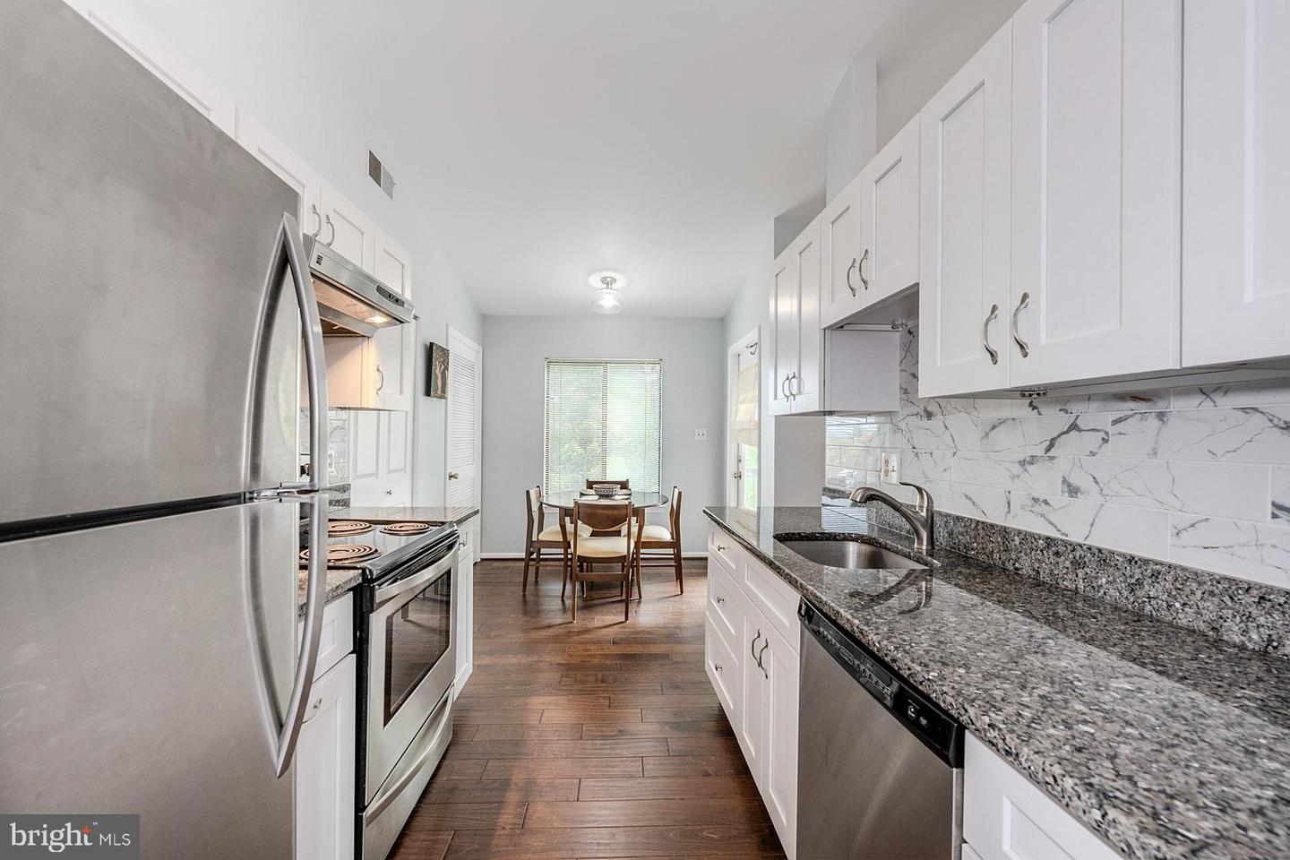 8465 Crozier Ct #402 Property Photo 10