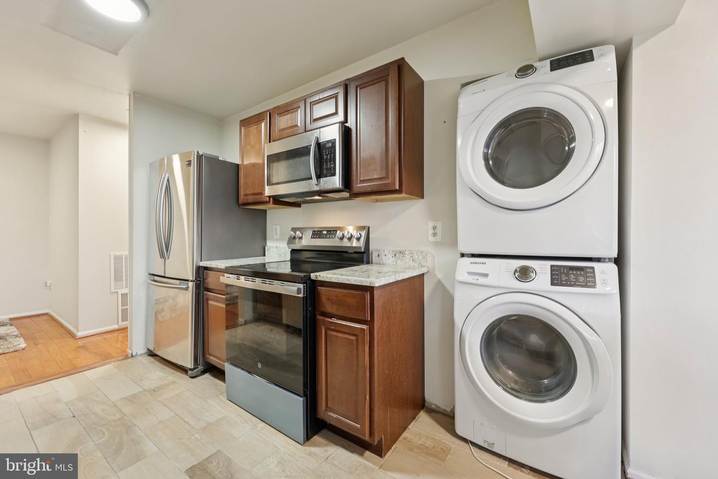 8374 Buttress Ln #202 Property Photo 5