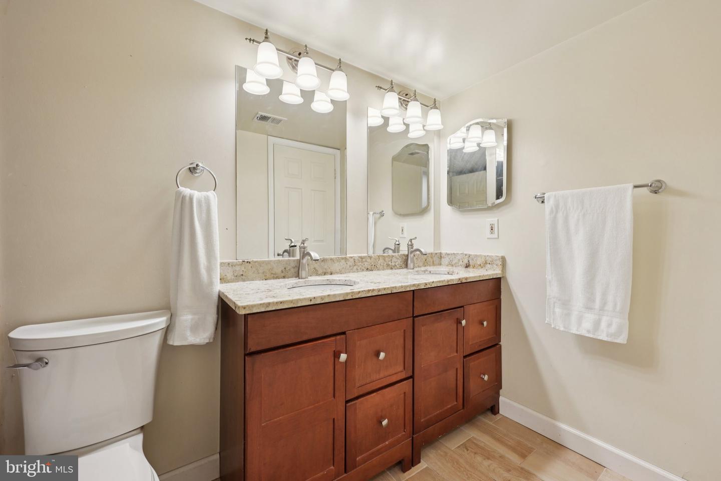 8374 Buttress Ln #202 Property Photo 10
