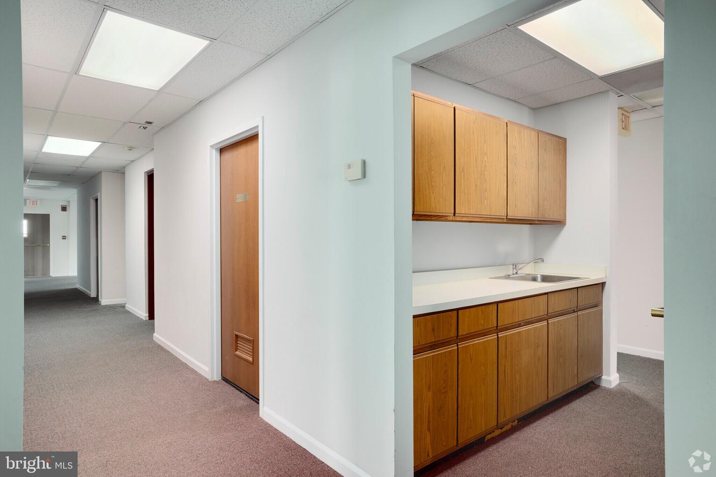 8802 Sudley Rd Property Photo 17