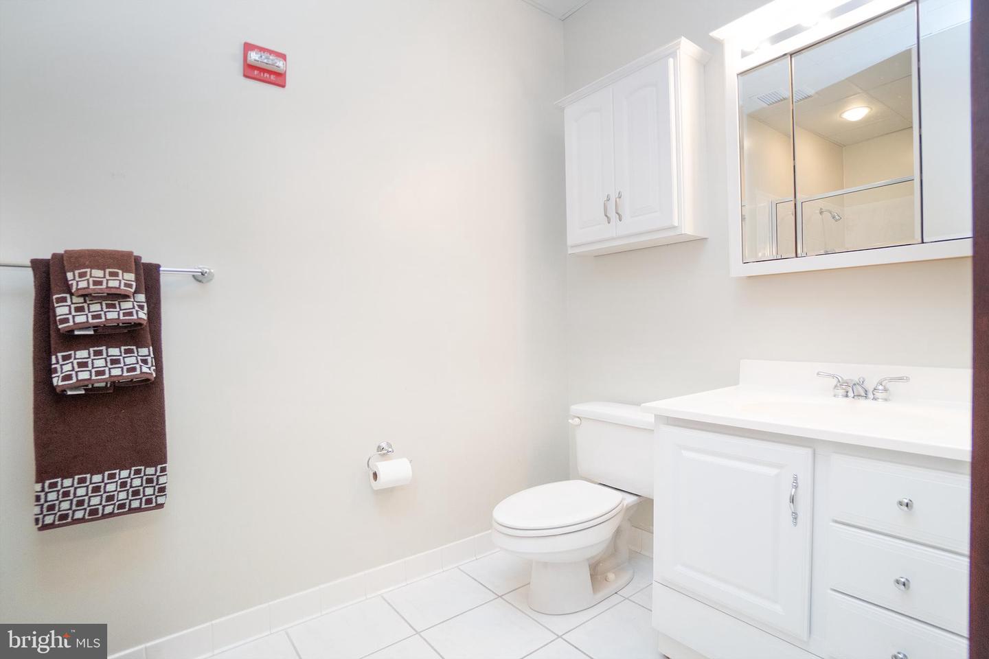 9214 Center St Property Photo 21