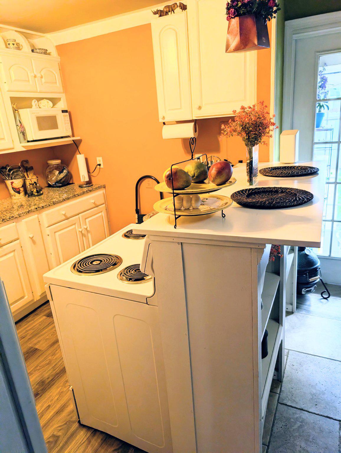 9824 Town Ln Property Photo 18