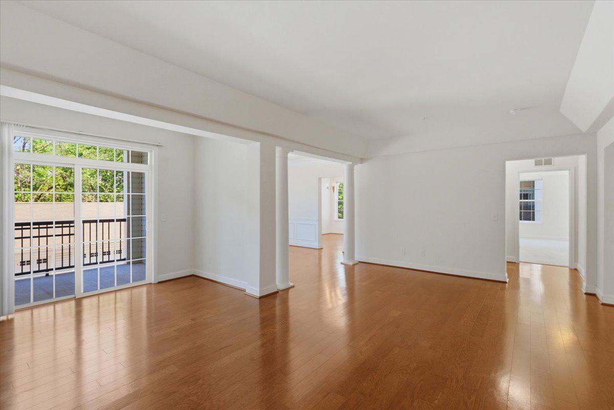 9204 Charleston Dr #207 Property Photo 4