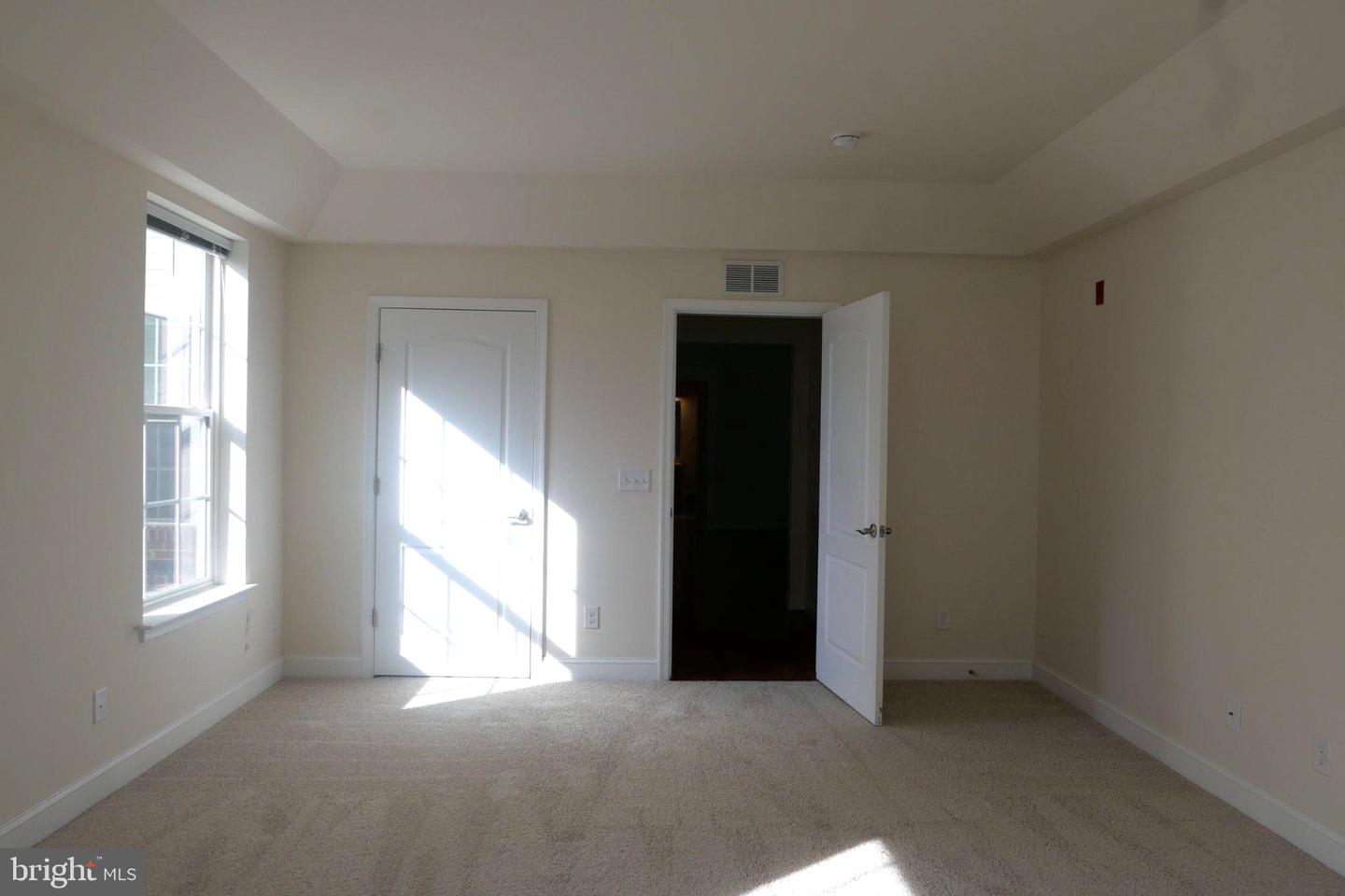 9204 Charleston Dr #207 Property Photo 34