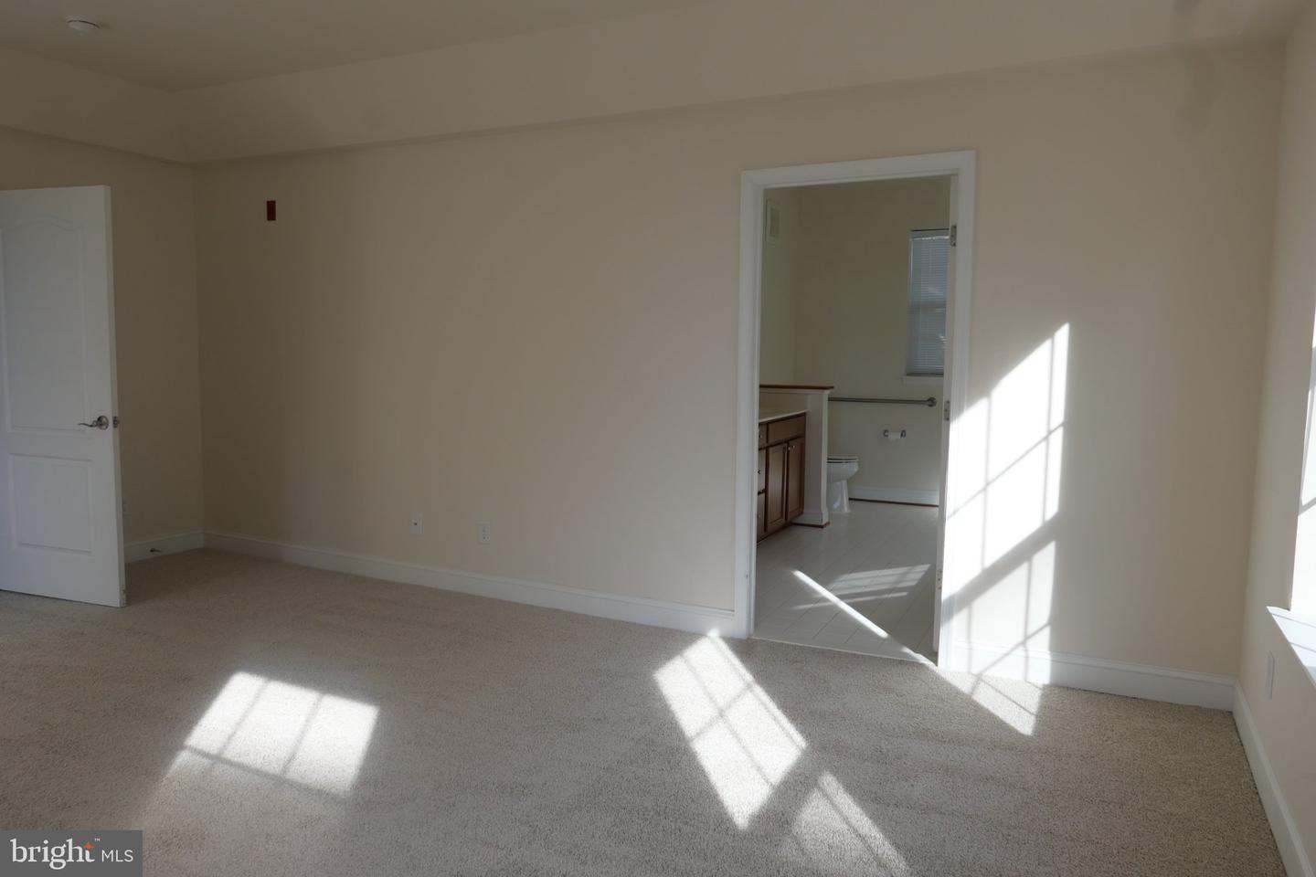 9204 Charleston Dr #207 Property Photo 35