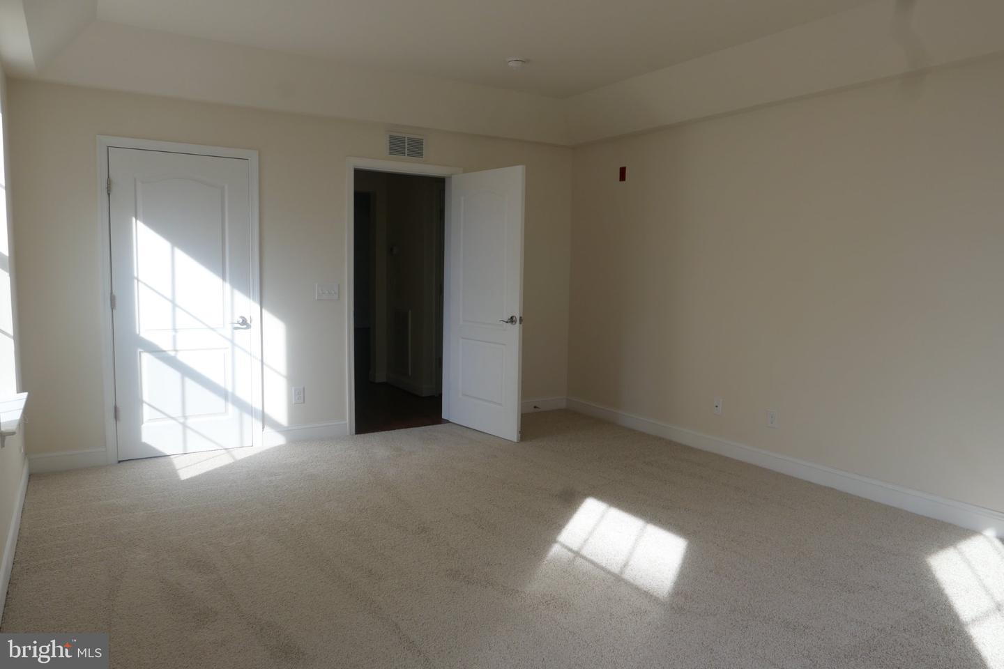 9204 Charleston Dr #207 Property Photo 36