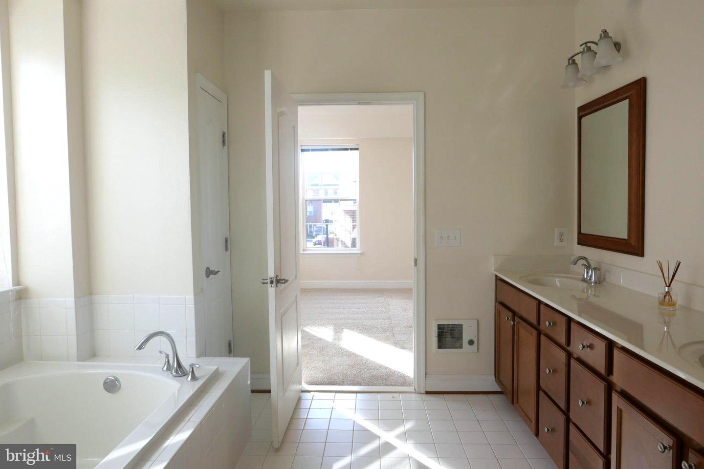9204 Charleston Dr #207 Property Photo 38