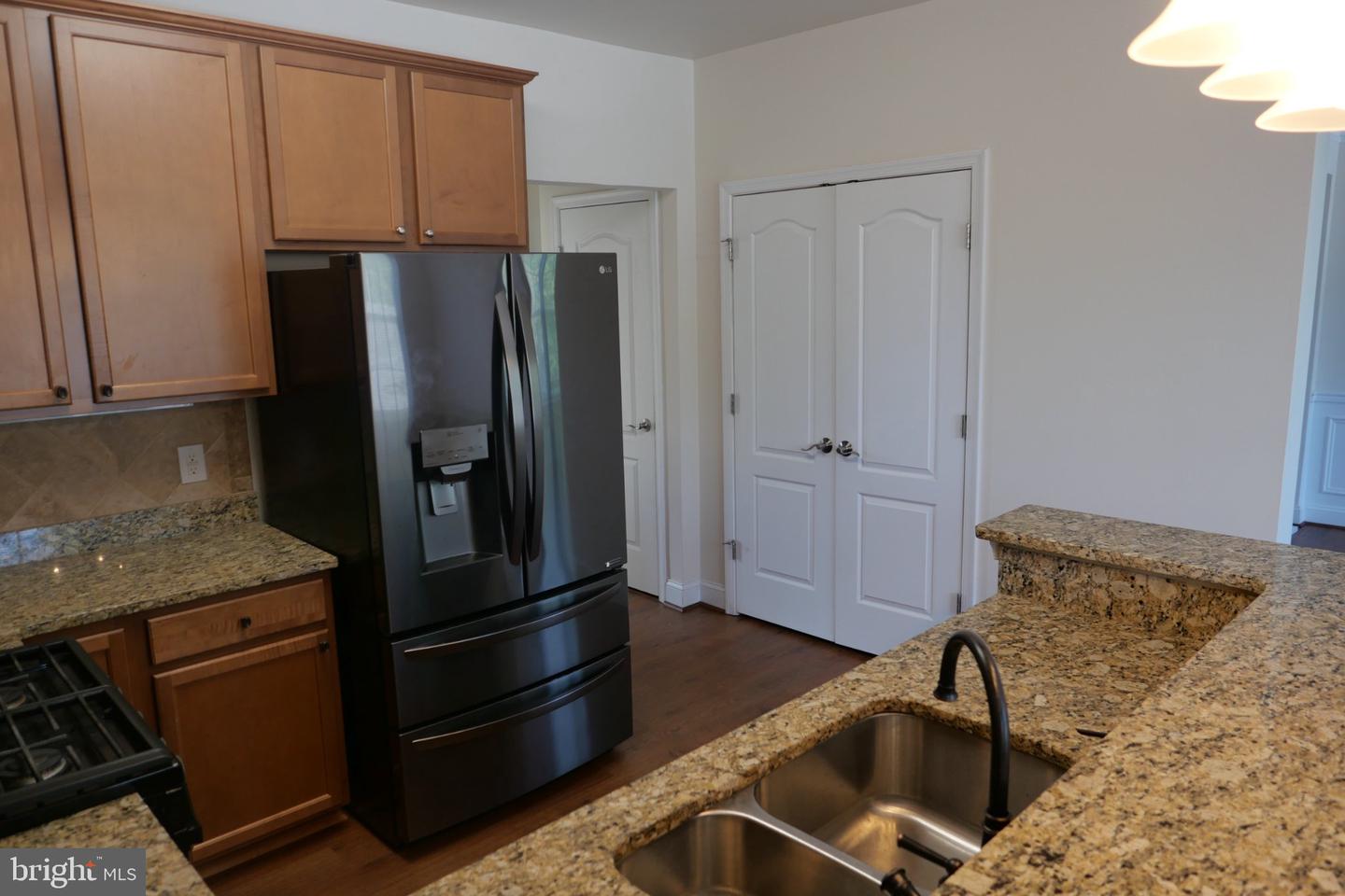 9204 Charleston Dr #207 Property Photo 40