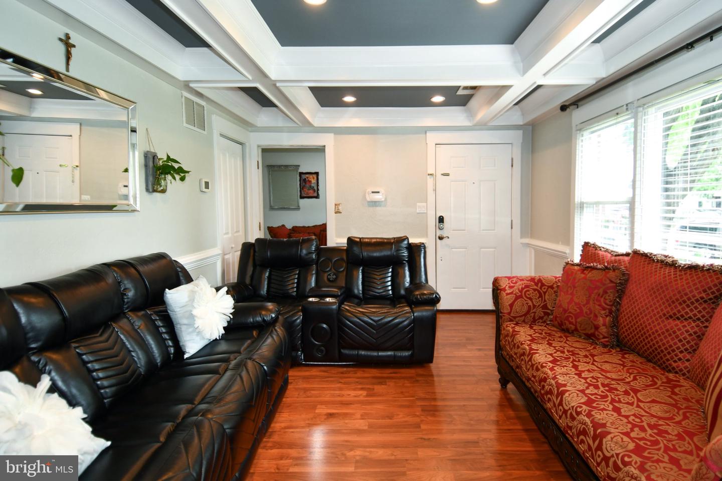 8618 Liberia Ave Property Photo 9