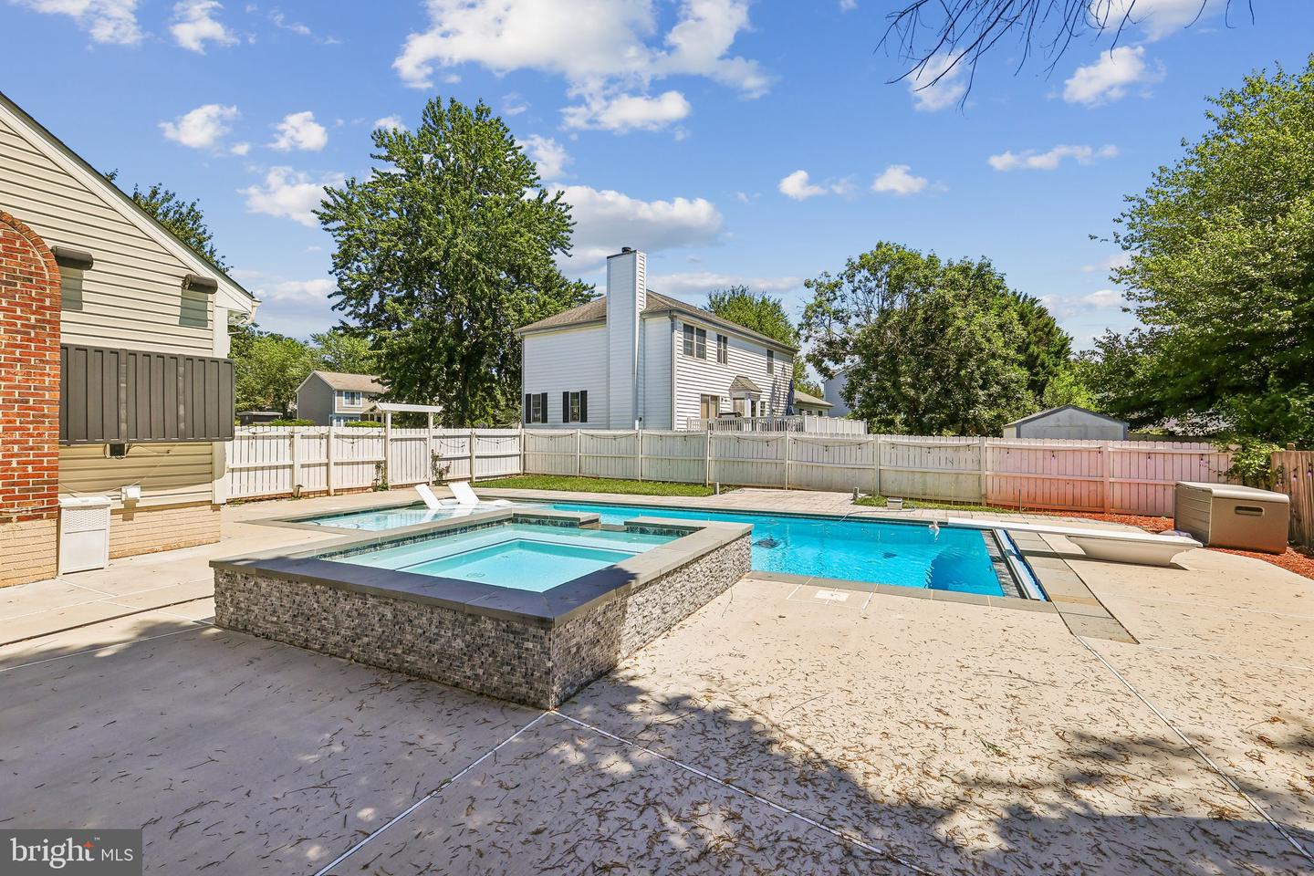 10409 Sorrell Dr Property Photo 37
