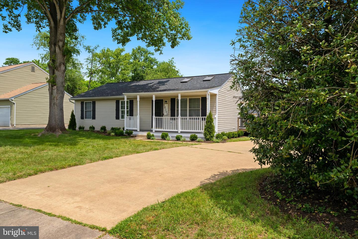 10303 Abbott Rd Property Photo 4