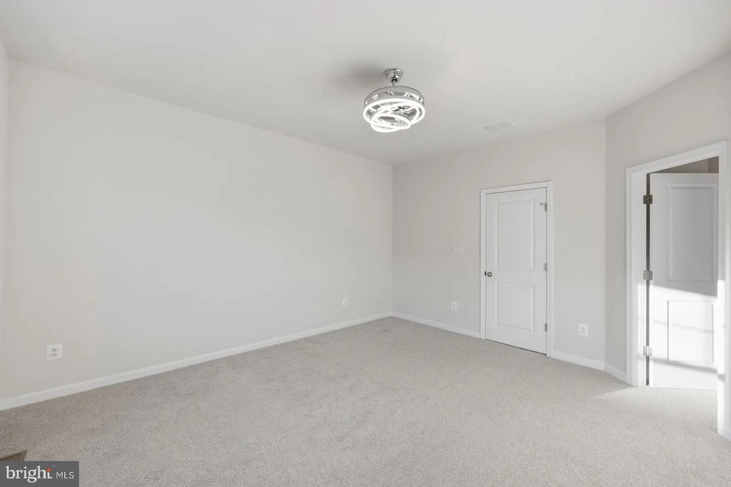 9309 Barnes Loop Property Photo 17