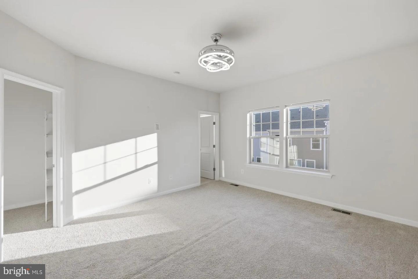 9309 Barnes Loop Property Photo 18