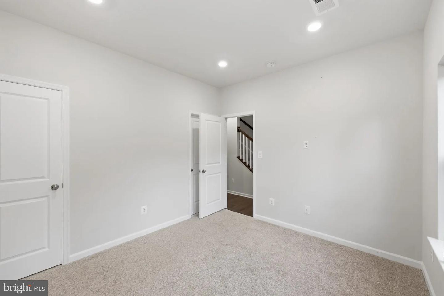 9309 Barnes Loop Property Photo 20