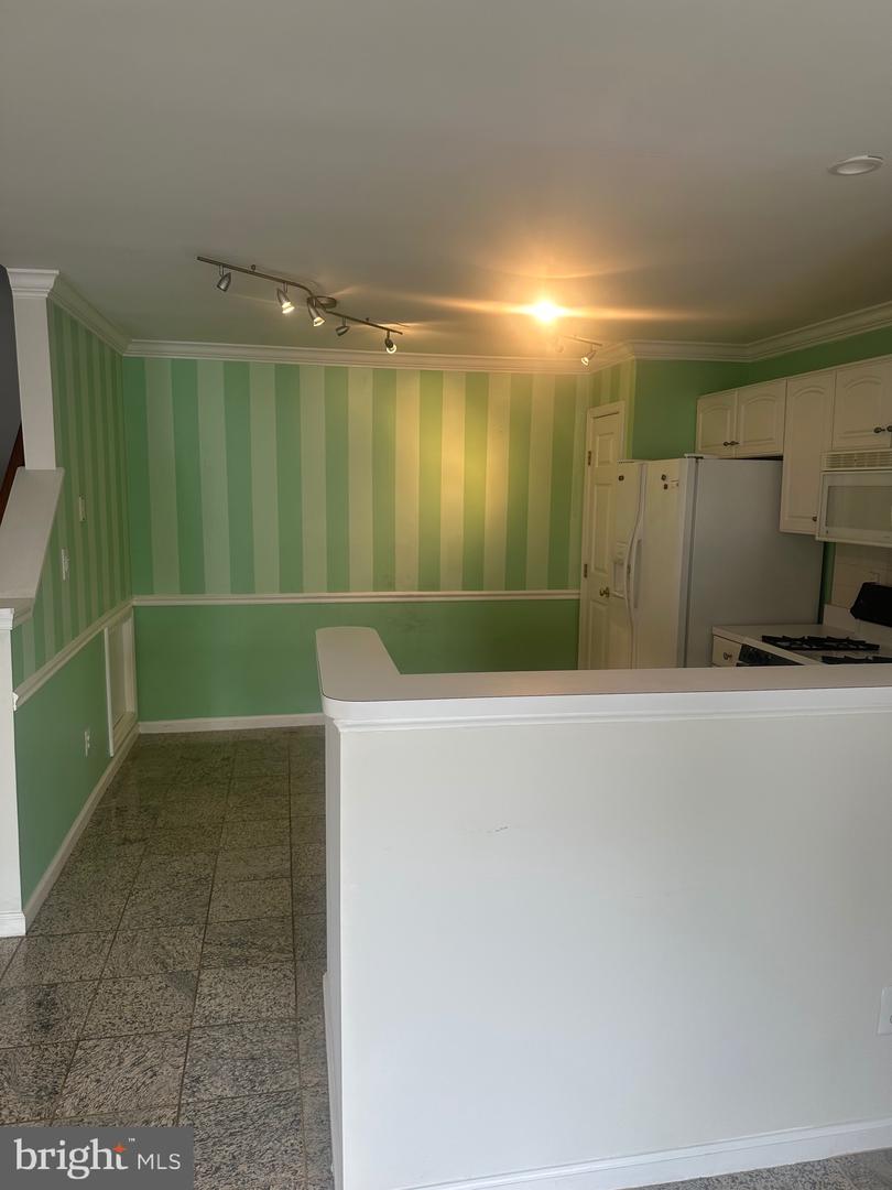 9308 Witch Hazel Way Property Photo 5