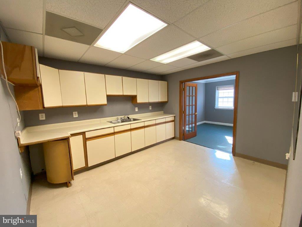 9415 West St #2 Property Photo 7