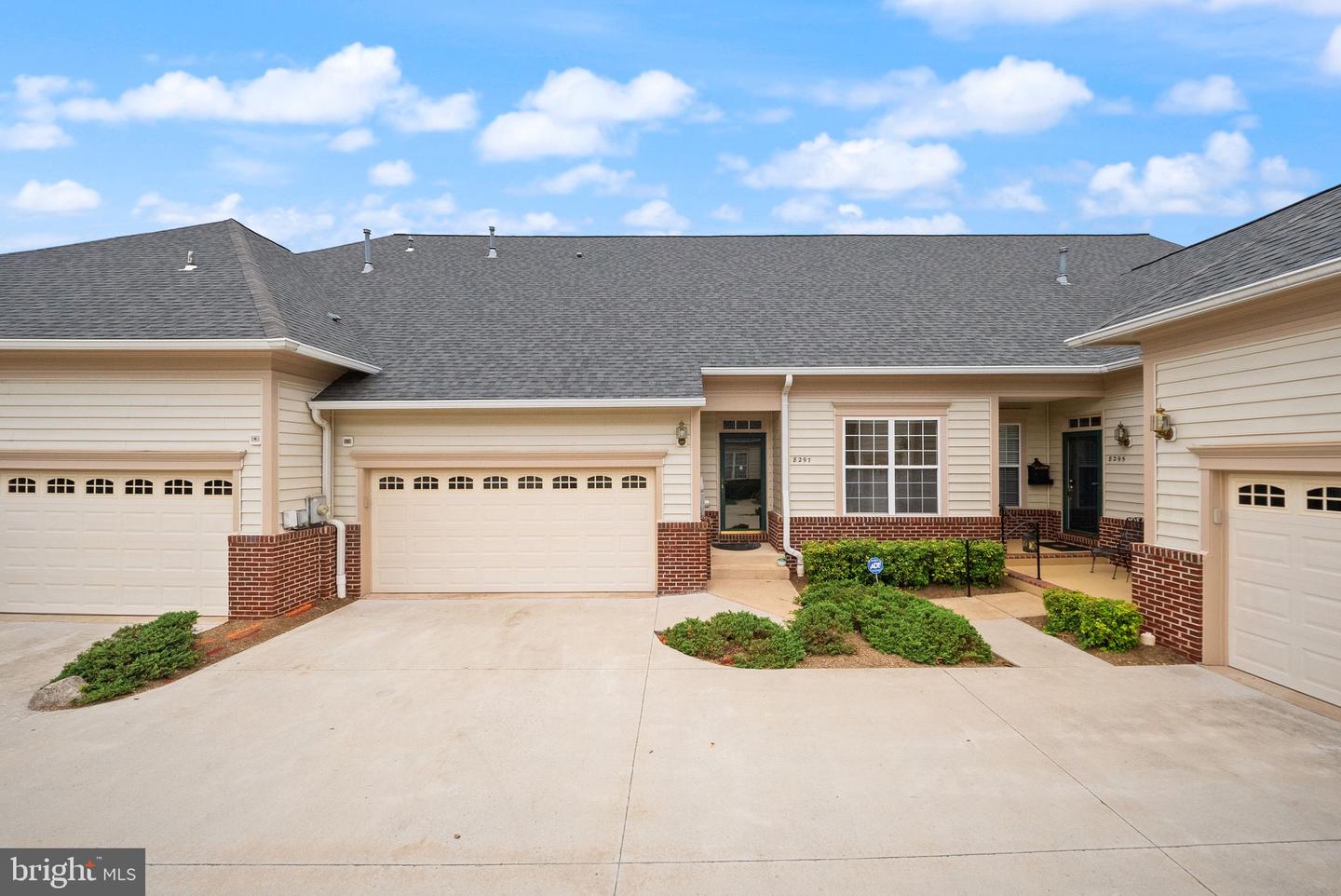 8297 Gaither St Property Photo 1