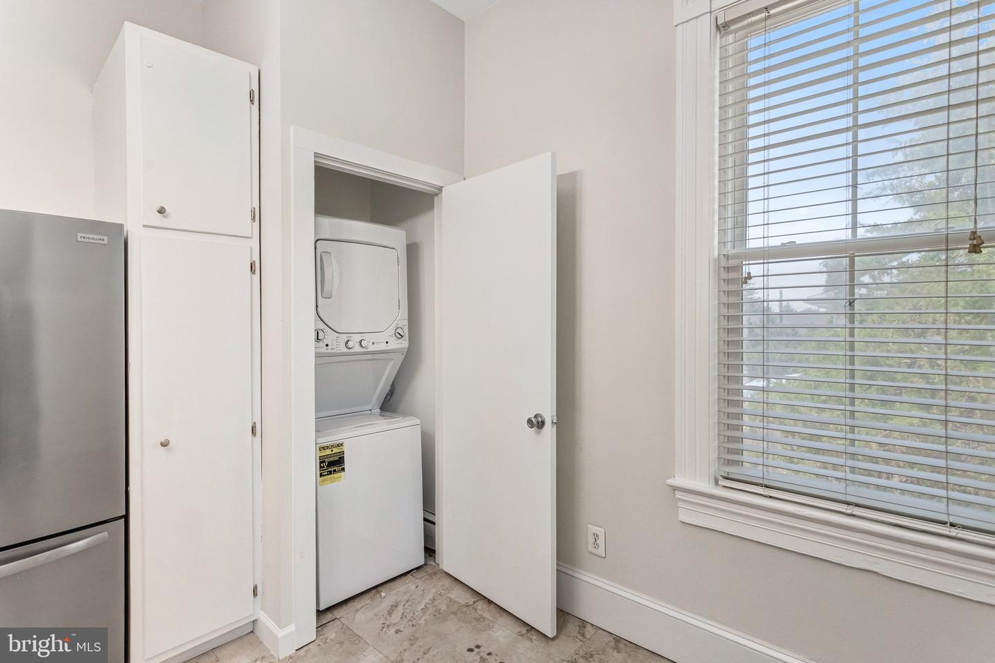 8753 Signal Hill Rd #4 Property Photo 12