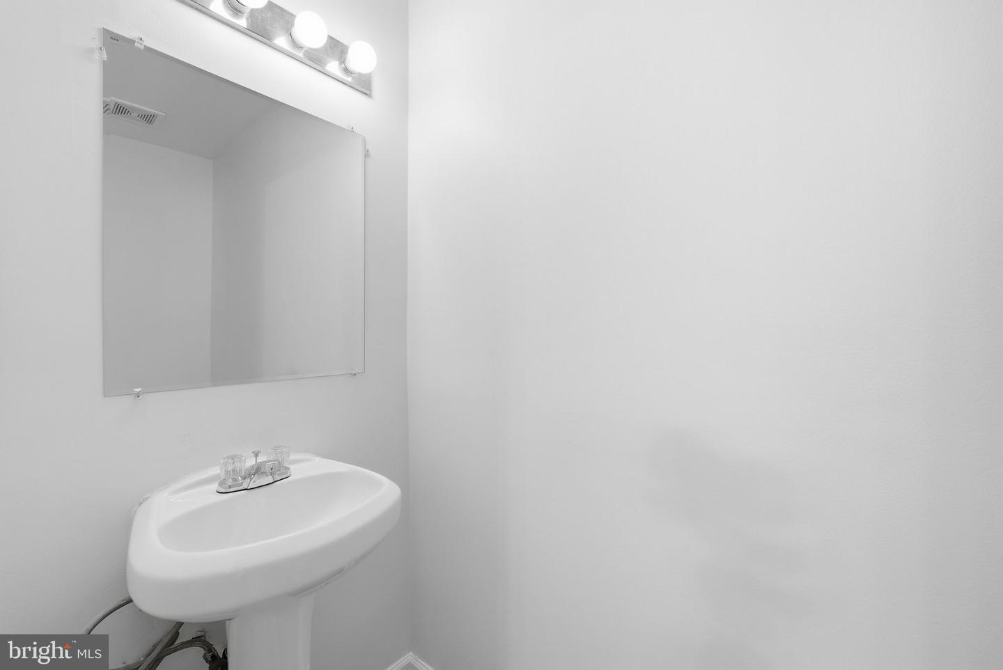 9314 Garst Dr Property Photo 16