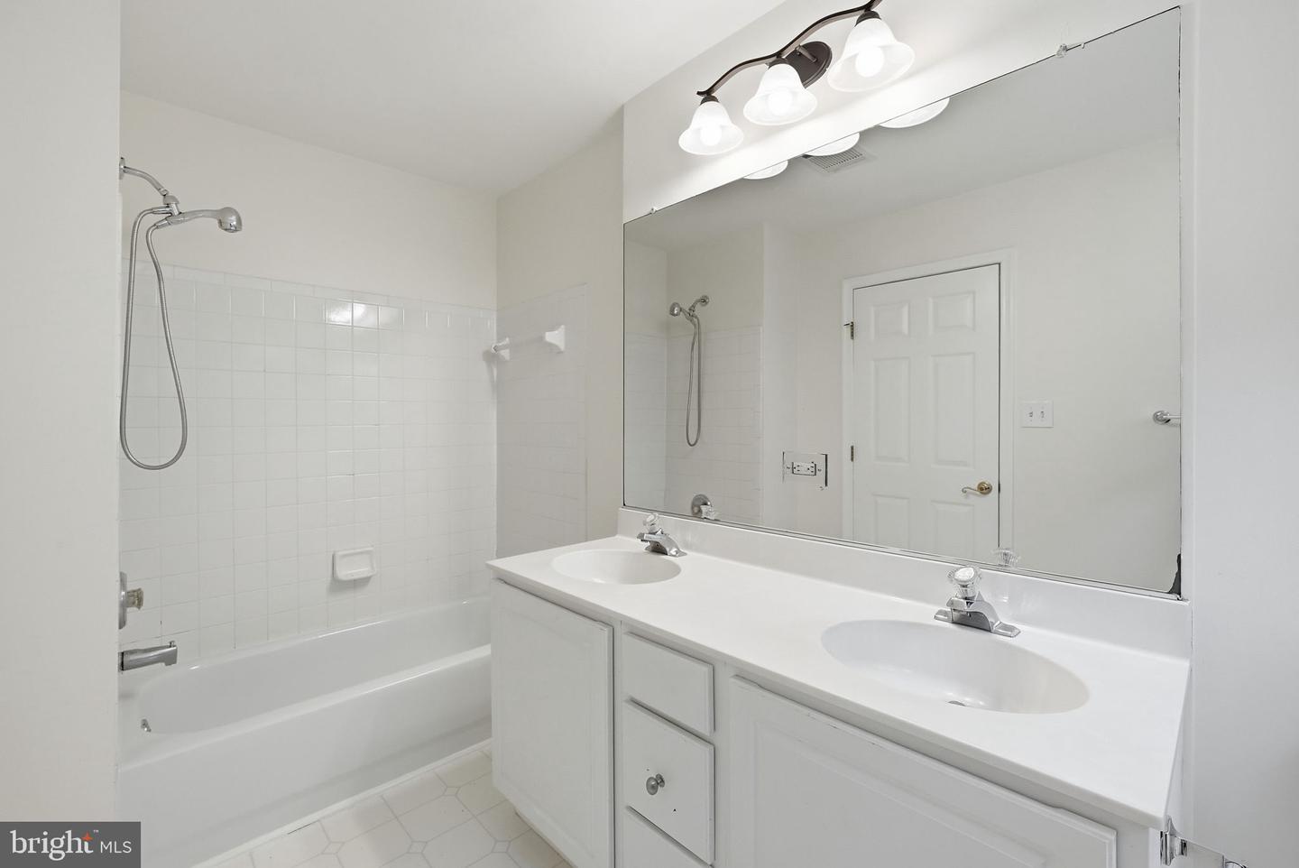 9314 Garst Dr Property Photo 25