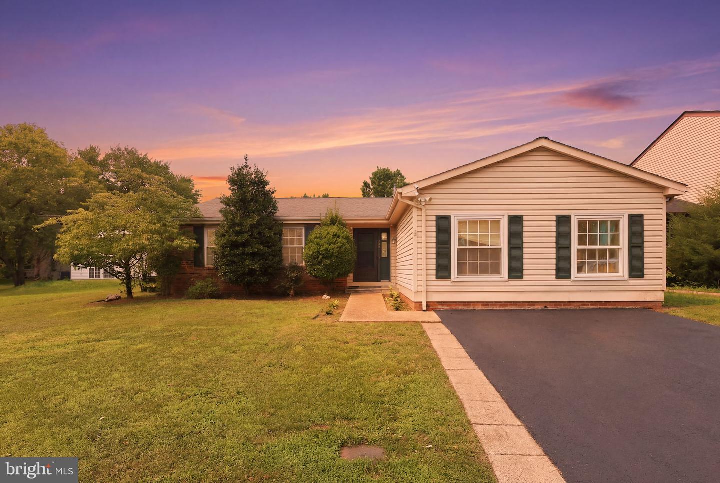 10221 Foxborough Ct Property Photo 1