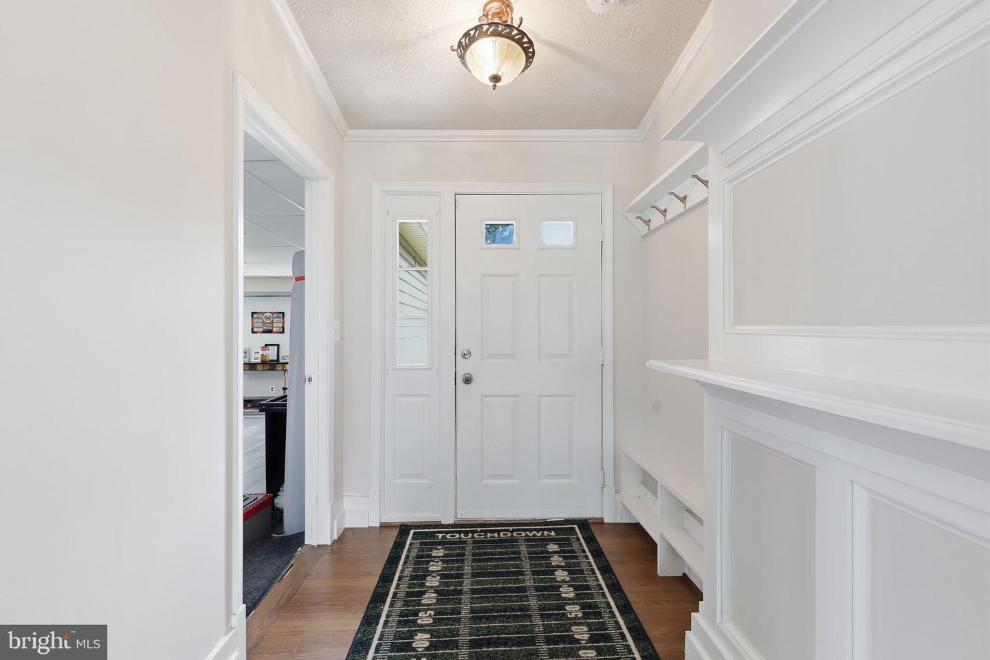10221 Foxborough Ct Property Photo 3