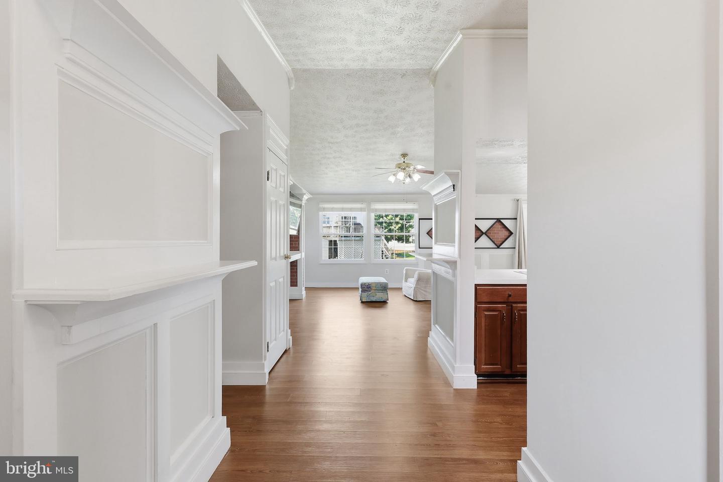 10221 Foxborough Ct Property Photo 4