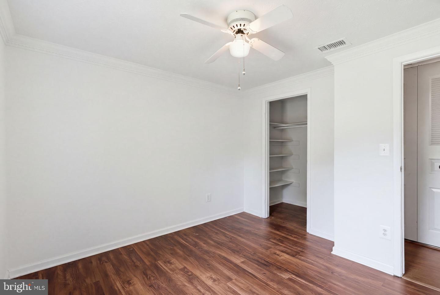 10221 Foxborough Ct Property Photo 30