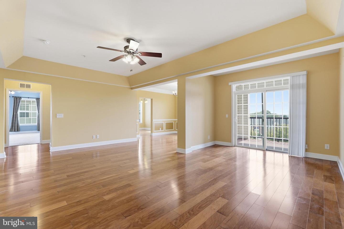 9202 Charleston Dr #402 Property Photo 6