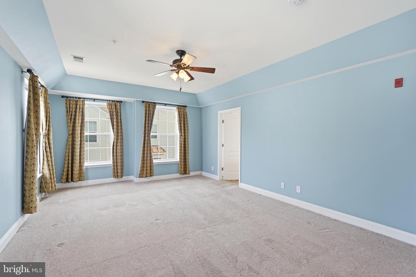 9202 Charleston Dr #402 Property Photo 13