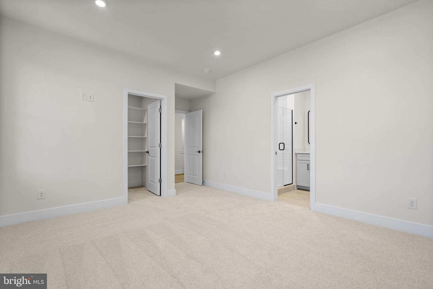 2 Grant Ave #taylor 28-r2 Property Photo 19