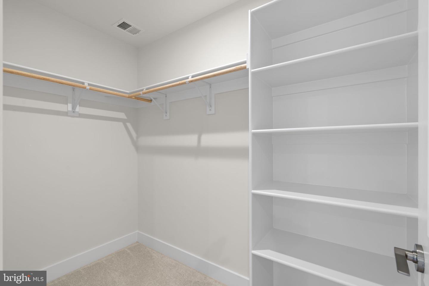 2 Grant Ave #taylor 28-r2 Property Photo 20