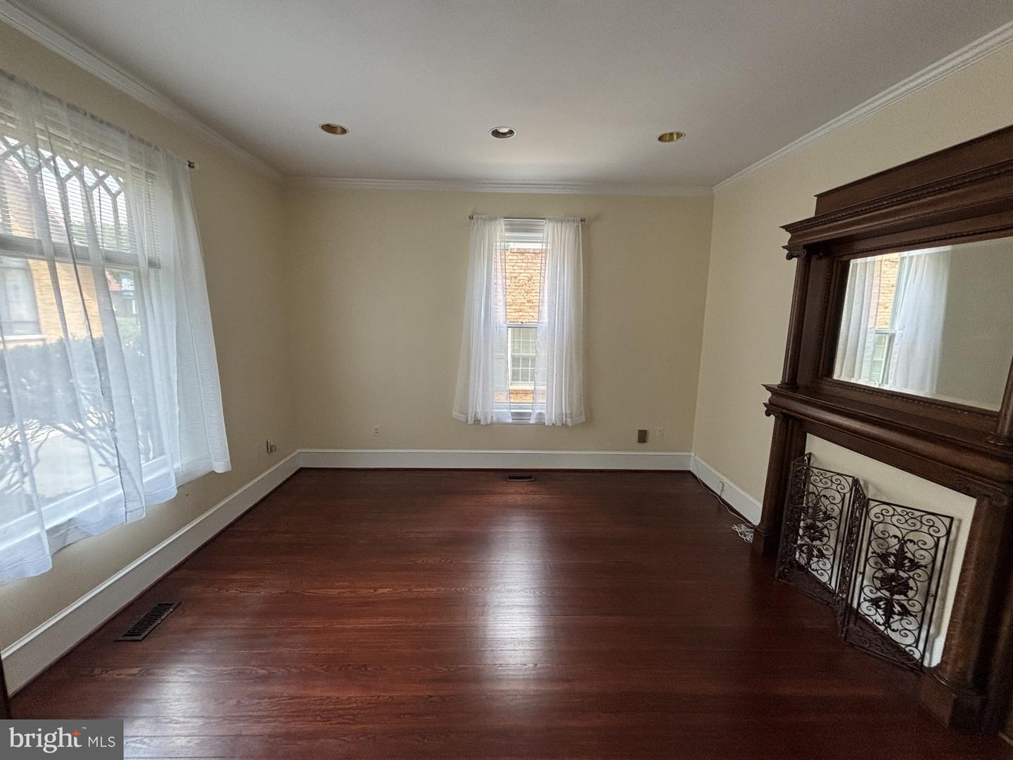 9117 Church St #office 1 Property Photo 8