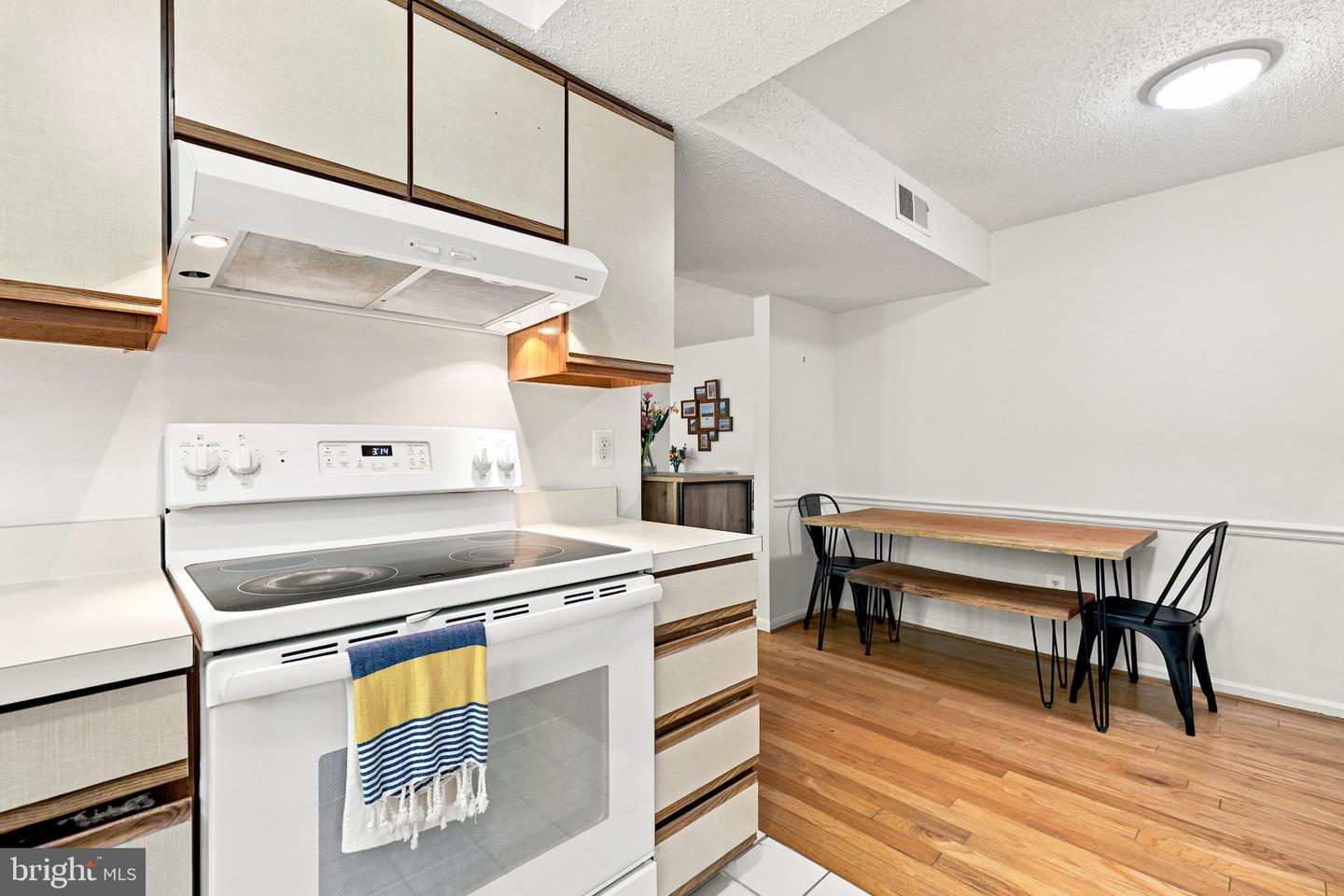 9220 Caspian Way #201 Property Photo 14
