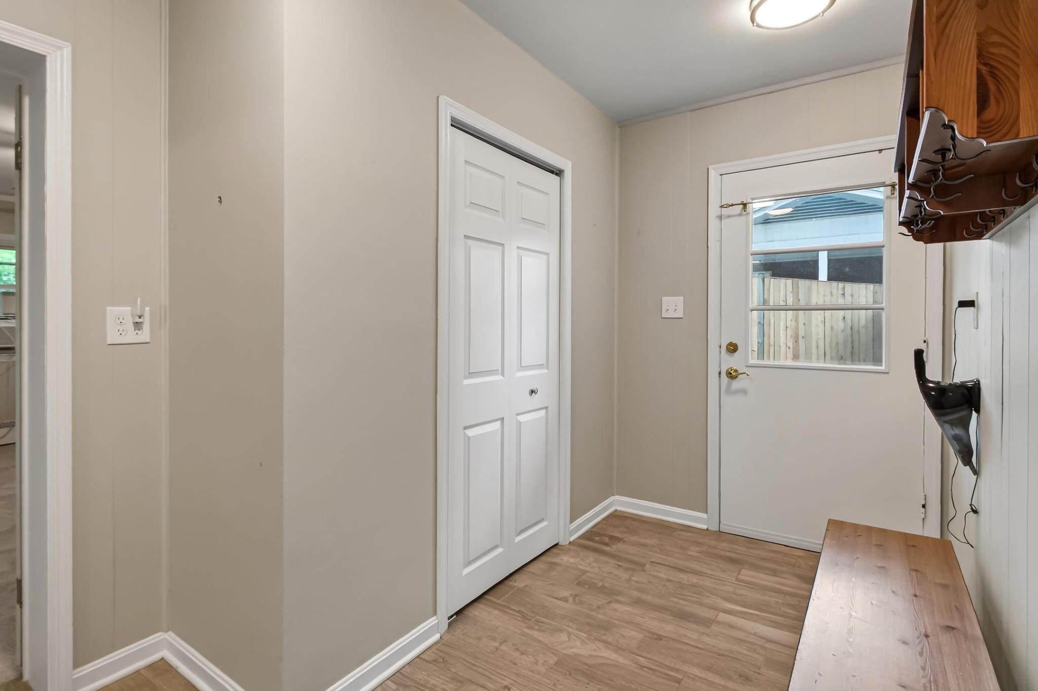 9021 Weir St Property Photo 31