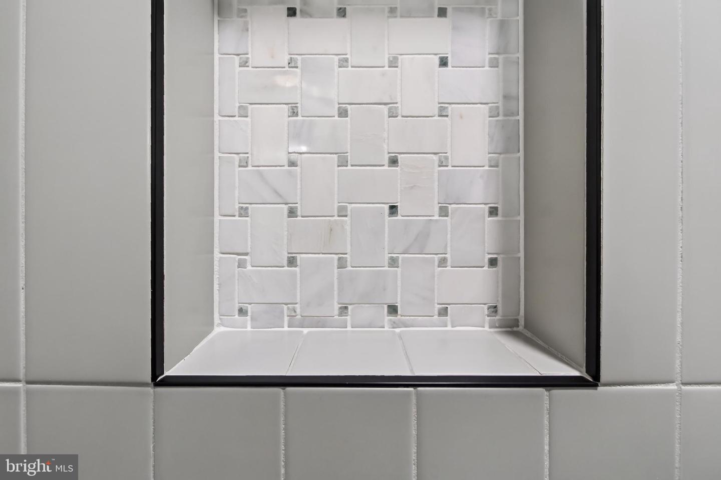 9021 Weir St Property Photo 42