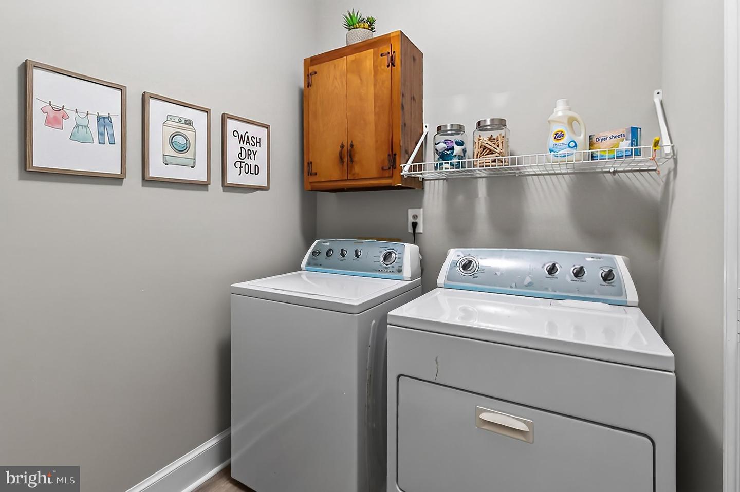 9434 Flowerden Ln Property Photo 16