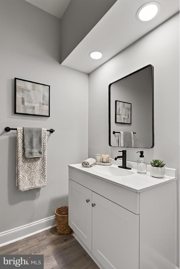 9434 Flowerden Ln Property Photo 32