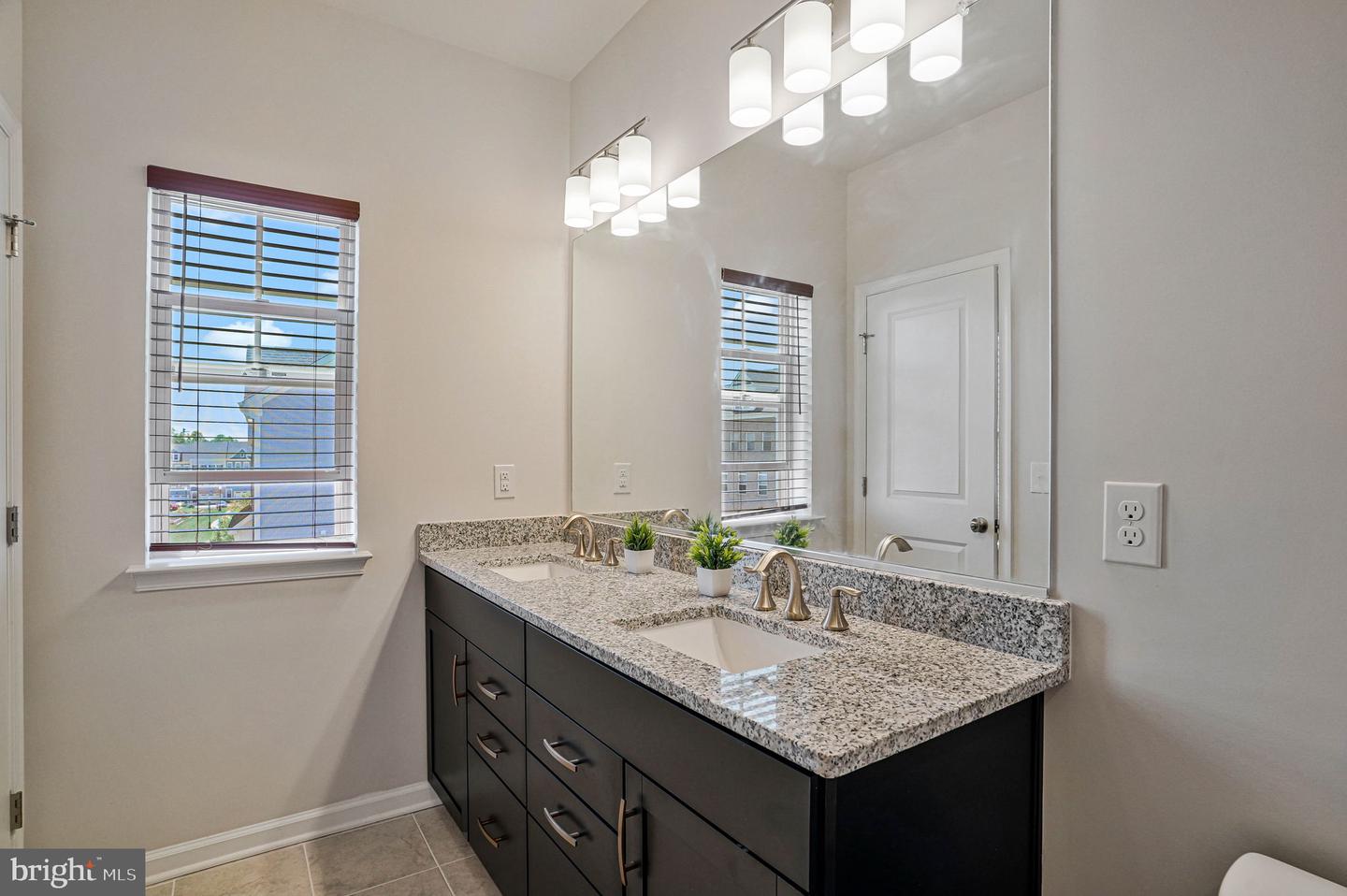 9459 Prince William St Property Photo 19