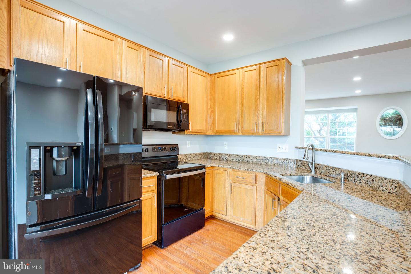10222 Magnolia Grove Dr Property Photo 12