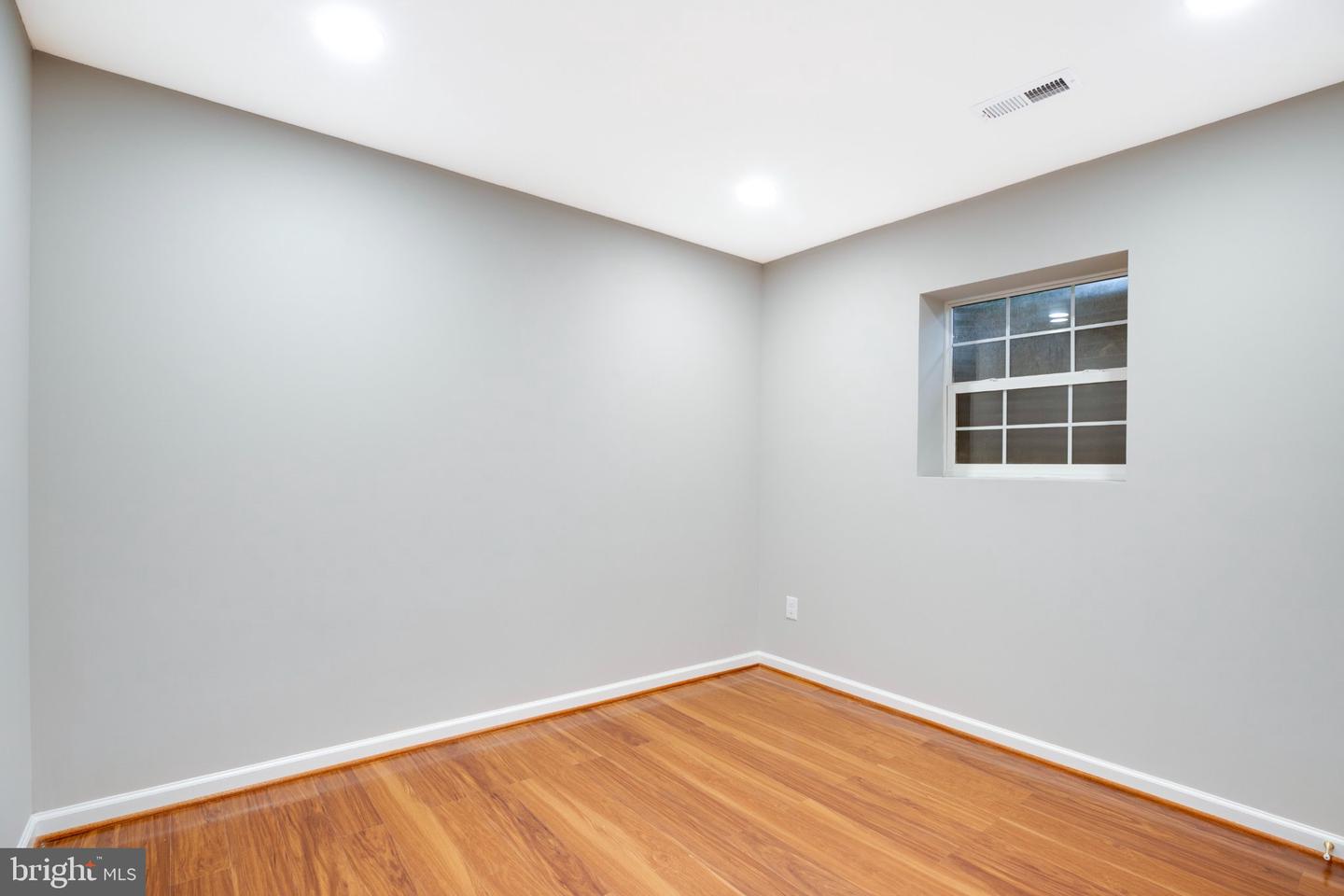10222 Magnolia Grove Dr Property Photo 31