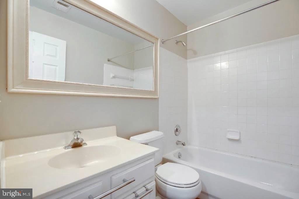 10222 Magnolia Grove Dr Property Photo 35