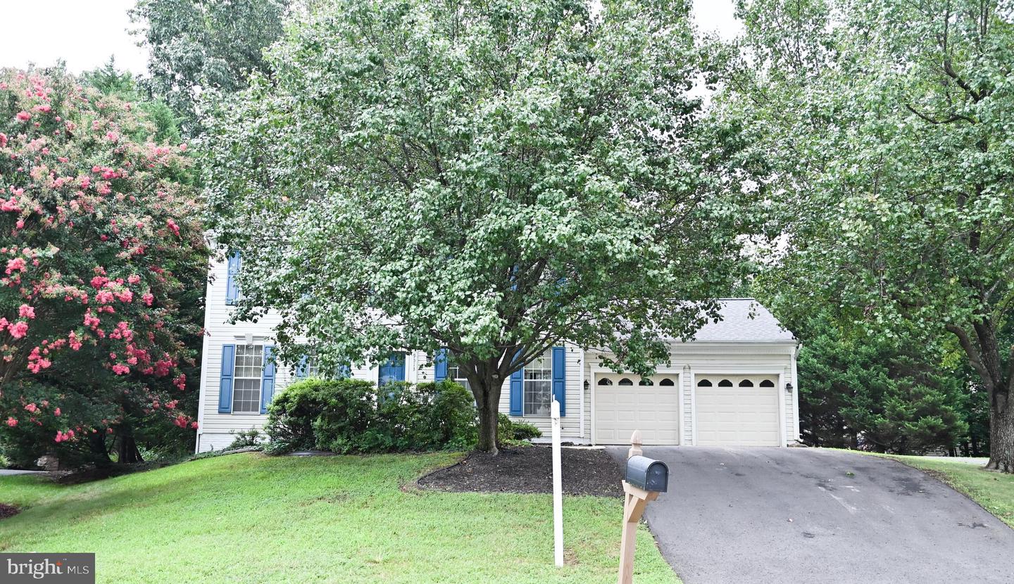 9513 Vinnia Ct Property Photo 1