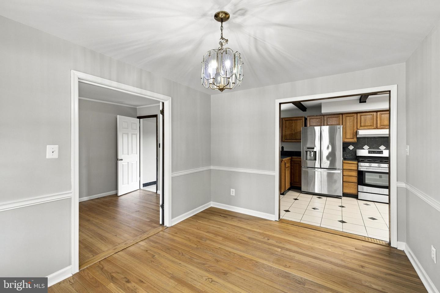 8719 Barnett St Property Photo 22