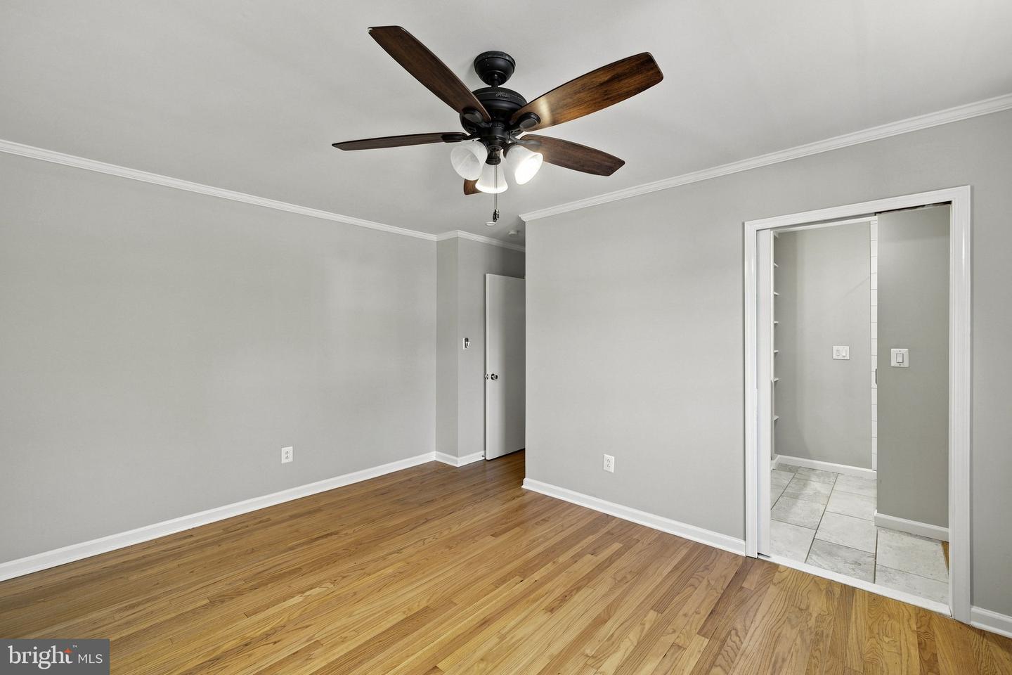 8719 Barnett St Property Photo 37