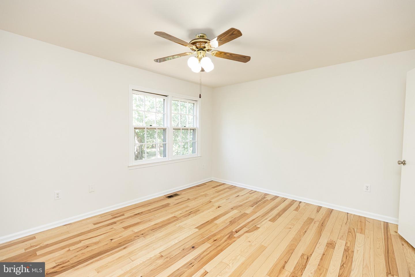 9013 Tyler Ct Property Photo 10